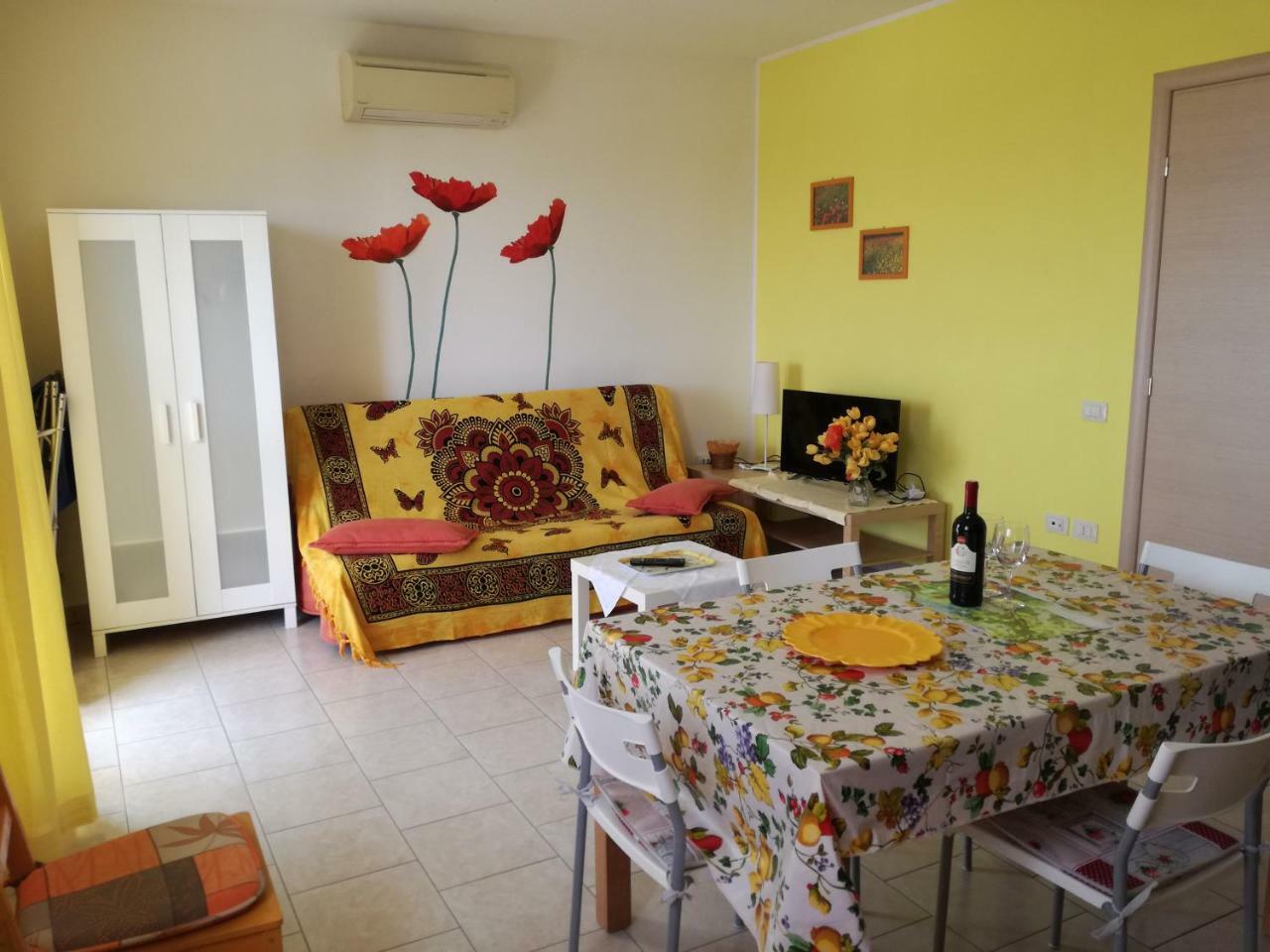 I Papaveri Apartments San Vincenzo Exterior photo